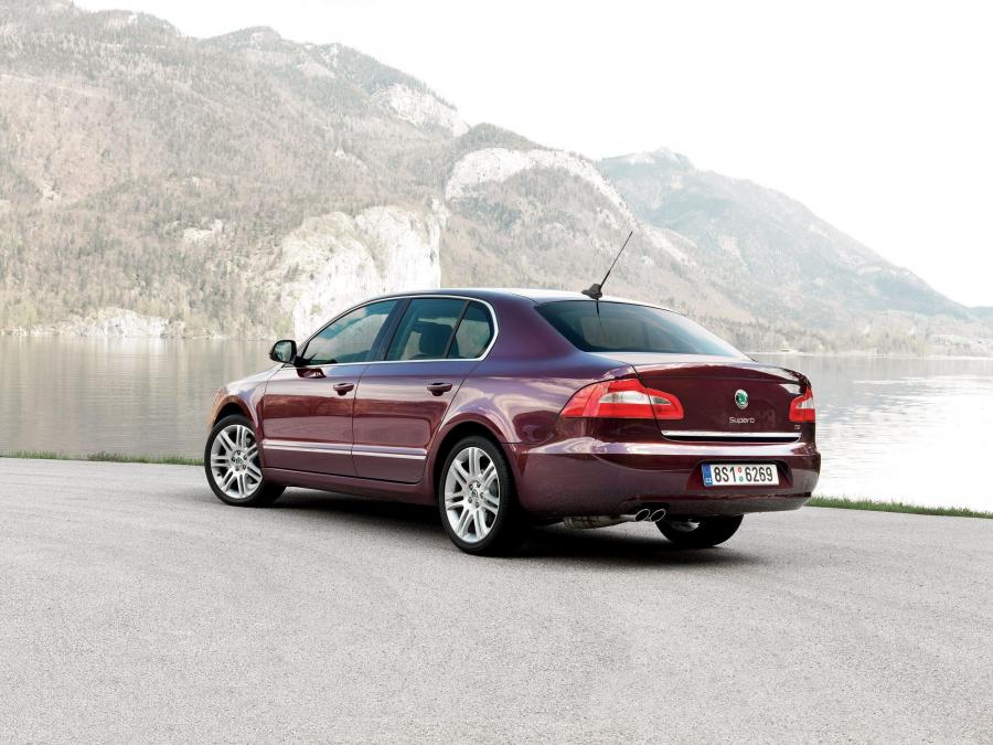  Skoda Superb 2008 года  (фото 68 из 131)